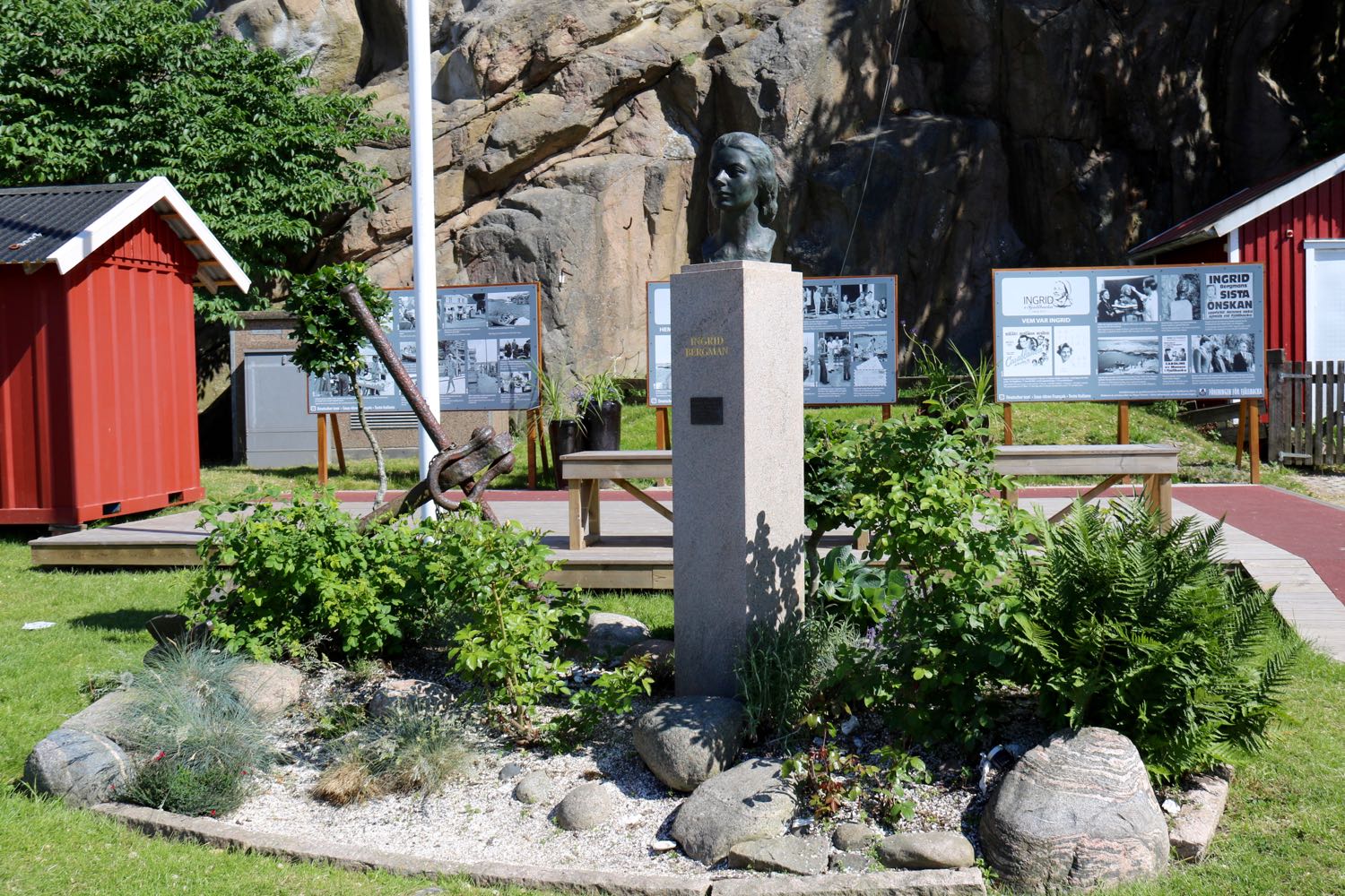 Die Statue und die Infos zu Ingrid Bergmann sind am Hafen zu finden. (Foto Andrea Ullius)