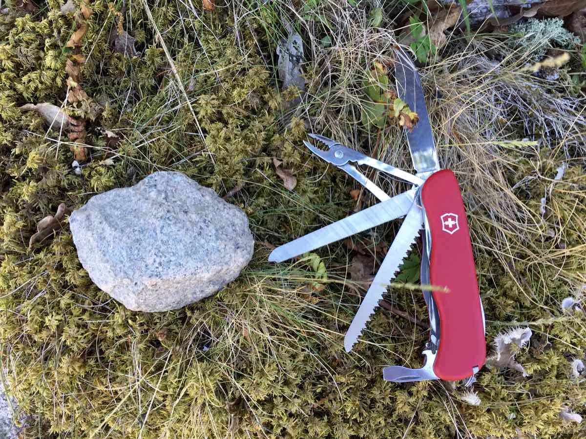 Werkzeug vor 3000 Jahren und heute. Was hätten die auch mit einem Zapfenzieher gemacht? (Foto: Andrea Ullius)