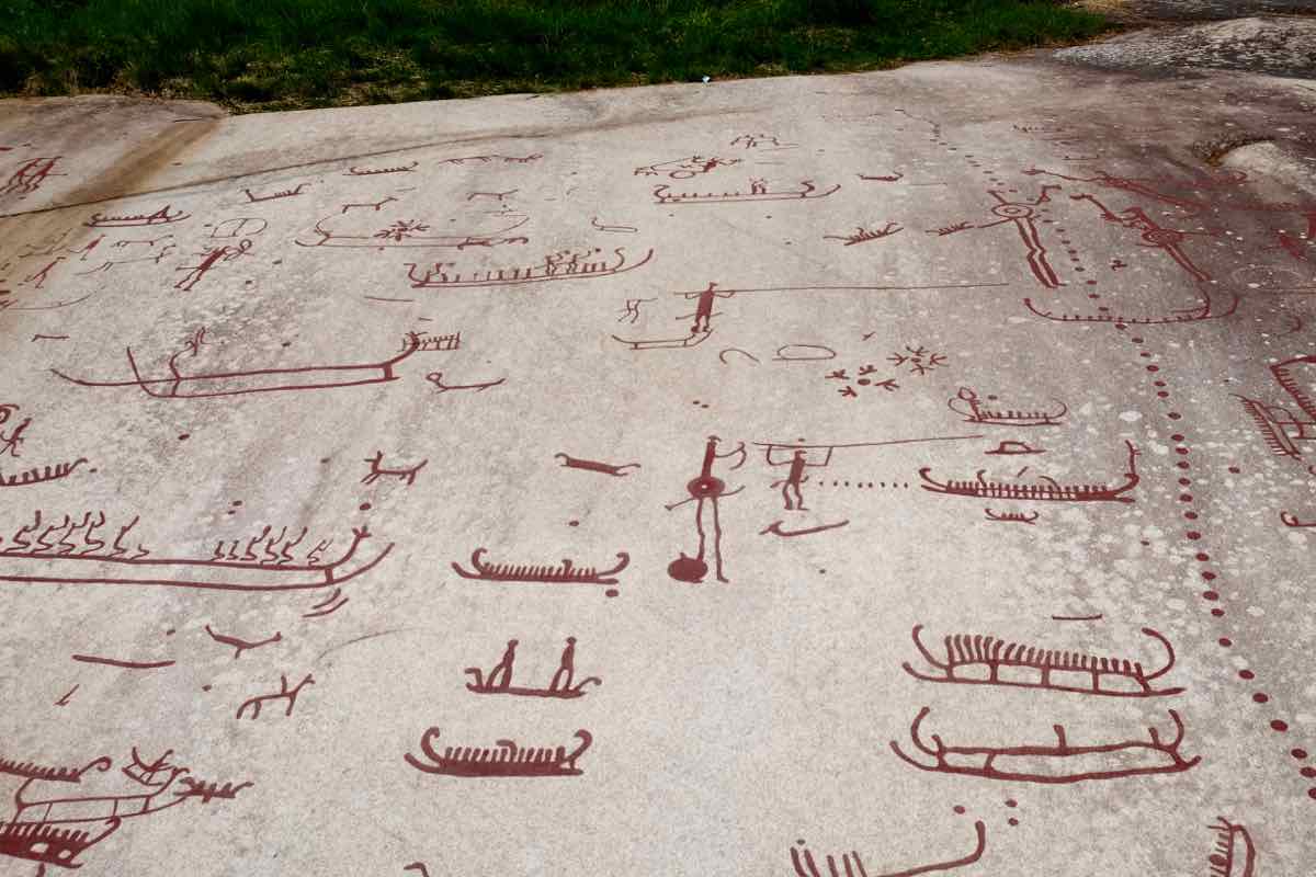 Grossartige Darstellungen von Symbolen und Gegenständen. (Foto Andrea Ullius)